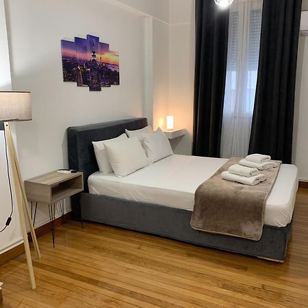 Aura Apartment At Kolonaki Athén Kültér fotó